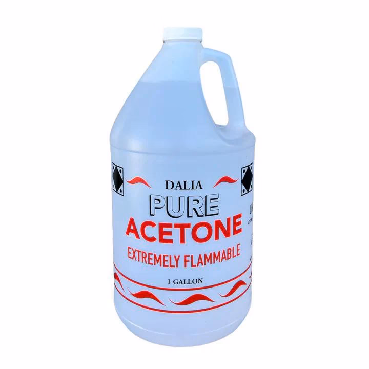 Czy zmywacz do paznokci i aceton to to samo?