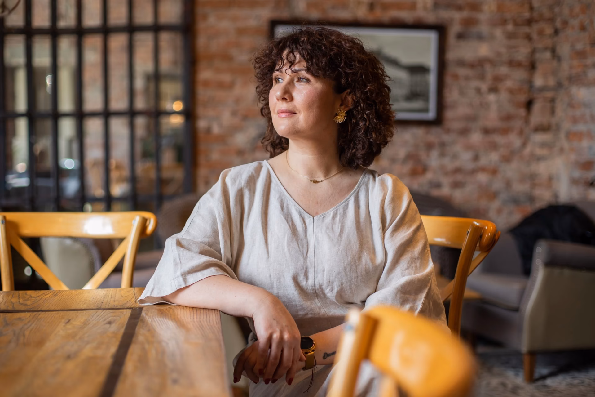 Co robi Anna Dąbrowska?