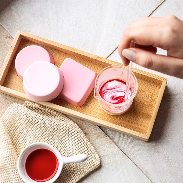 Jakie barwniki są rozpuszczalne w tłuszczach?