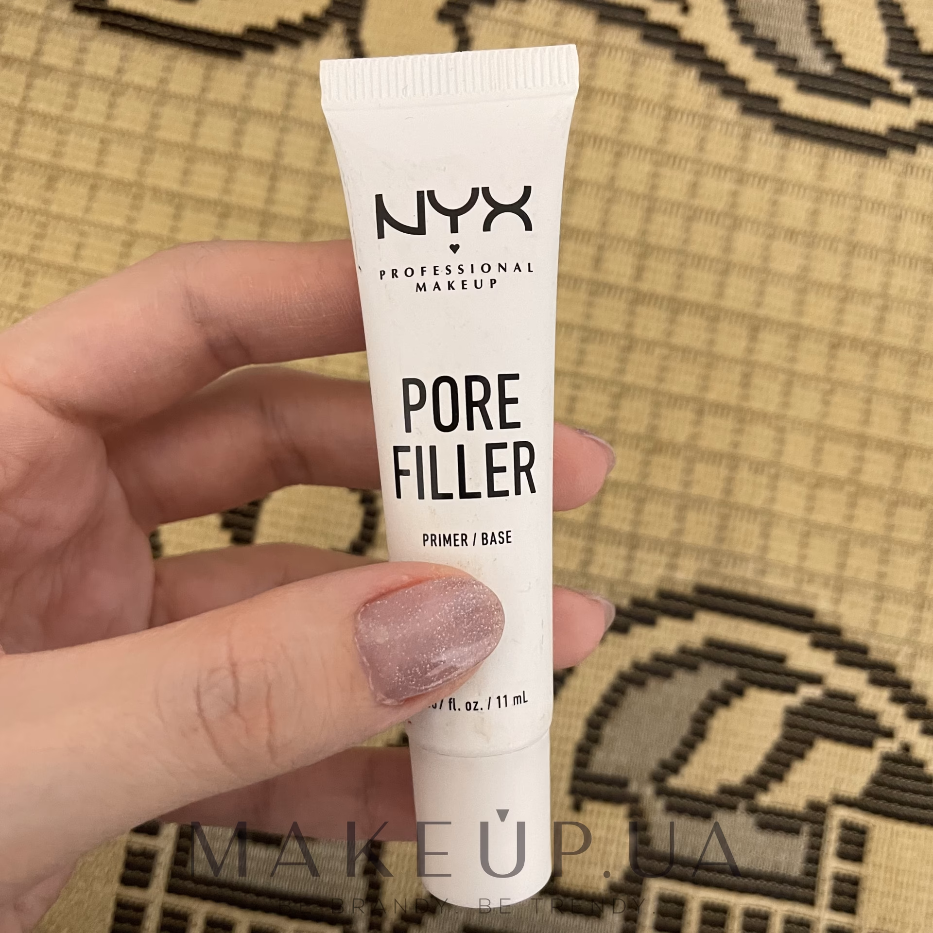 Czy wypełniacz porów NYX zatyka pory?