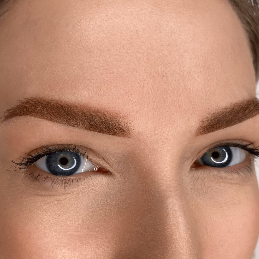 Co zamiast makijażu permanentnego brwi?