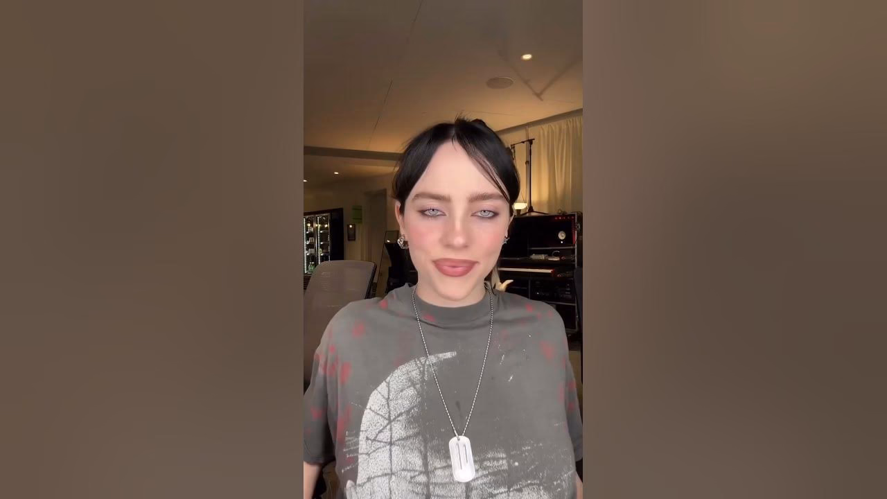 Czy Billie Eilish nosi makijaż?