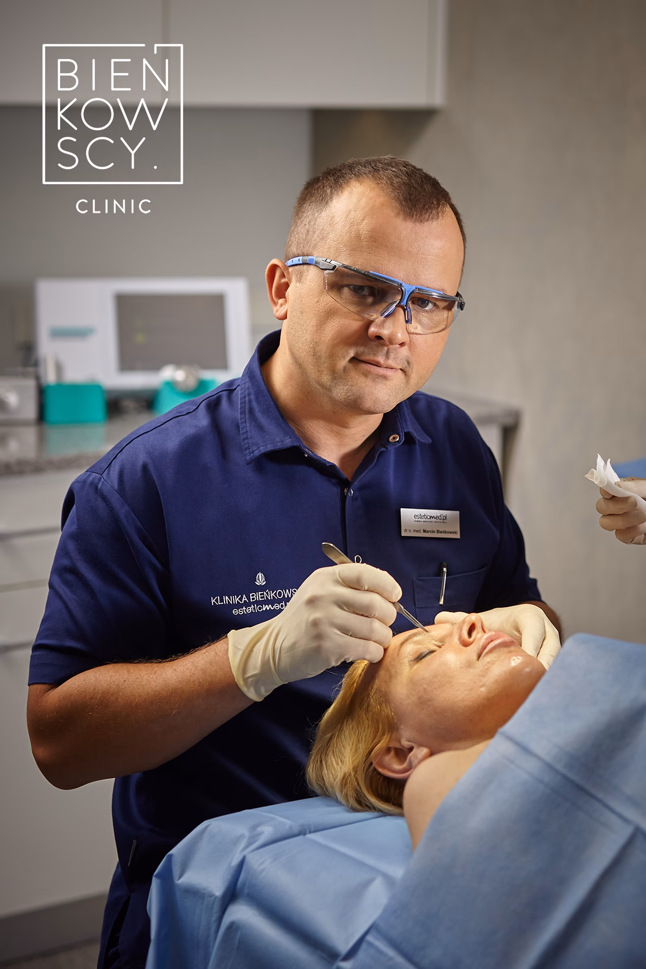 Ile kosztuje chirurgiczny lifting twarzy?