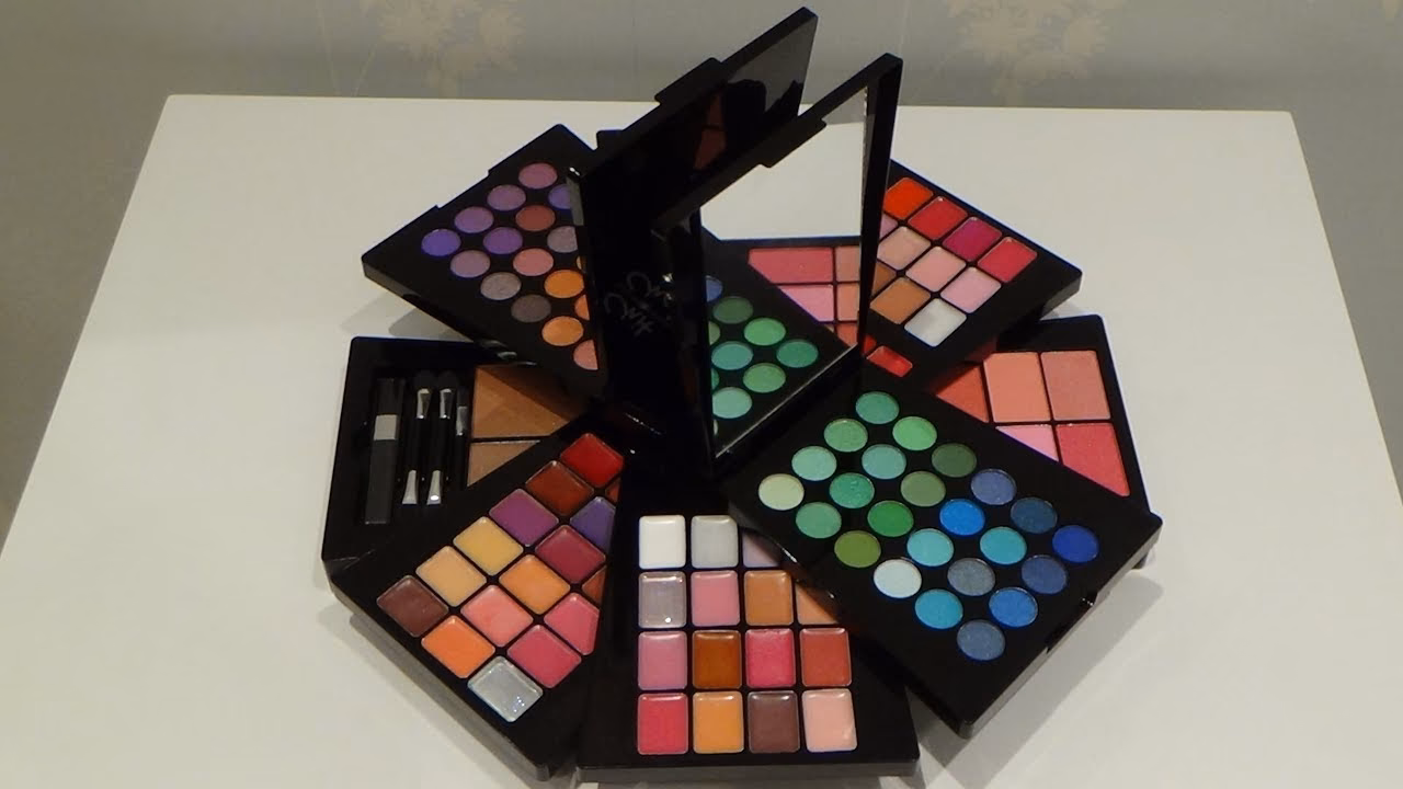 Dla jakiego wieku odpowiedni jest makijaż typu chit chat?