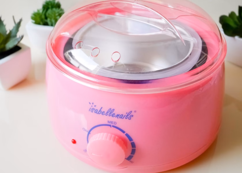 Jak usunąć wosk kosmetyczny?