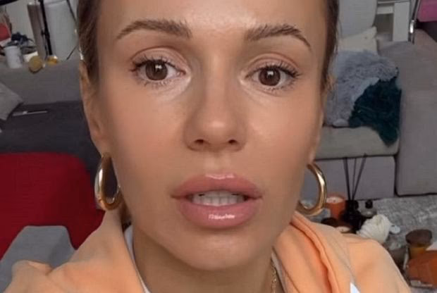 Czy Doda zmieniła kolor oczu?