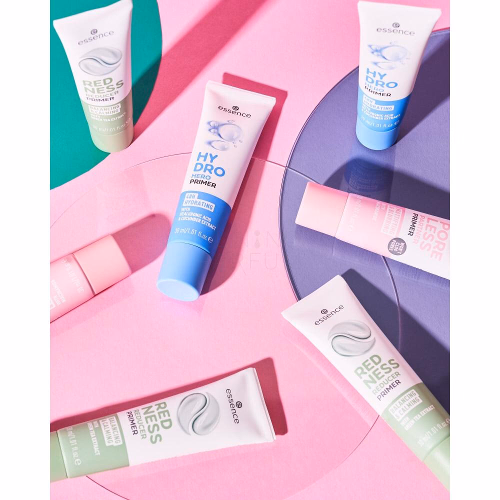 Czy baza nawilżająca Essence Hydrating Primer jest na bazie wody?