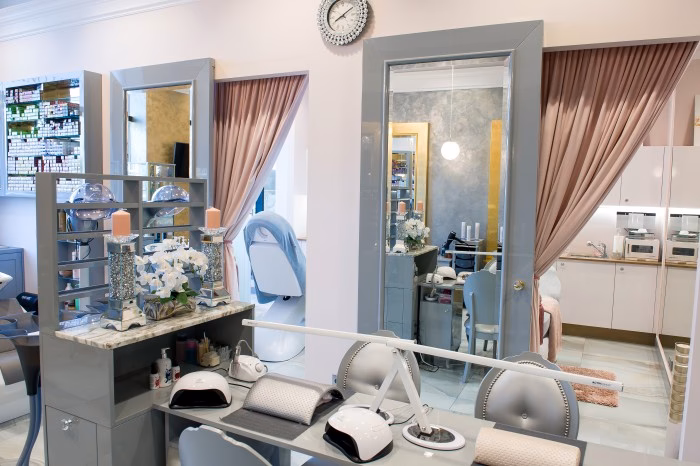 Czym się różni groomer od fryzjera?