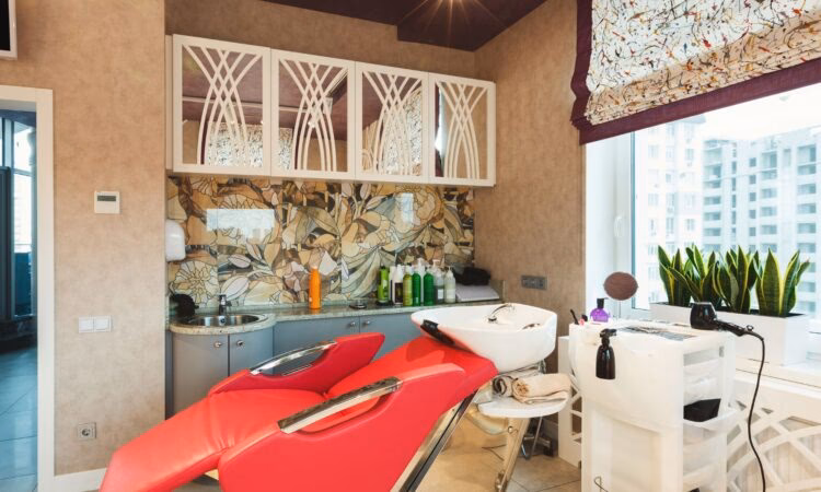 Kto jest właścicielem kosmetyków Au Naturale?