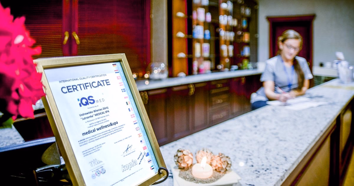 Czy w sanatorium Wieniec-Zdrój są pokoje jednoosobowe?