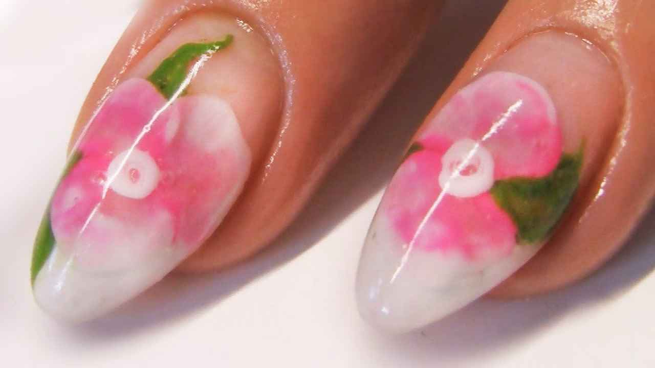 Jak nakładać ozdoby na paznokcie?