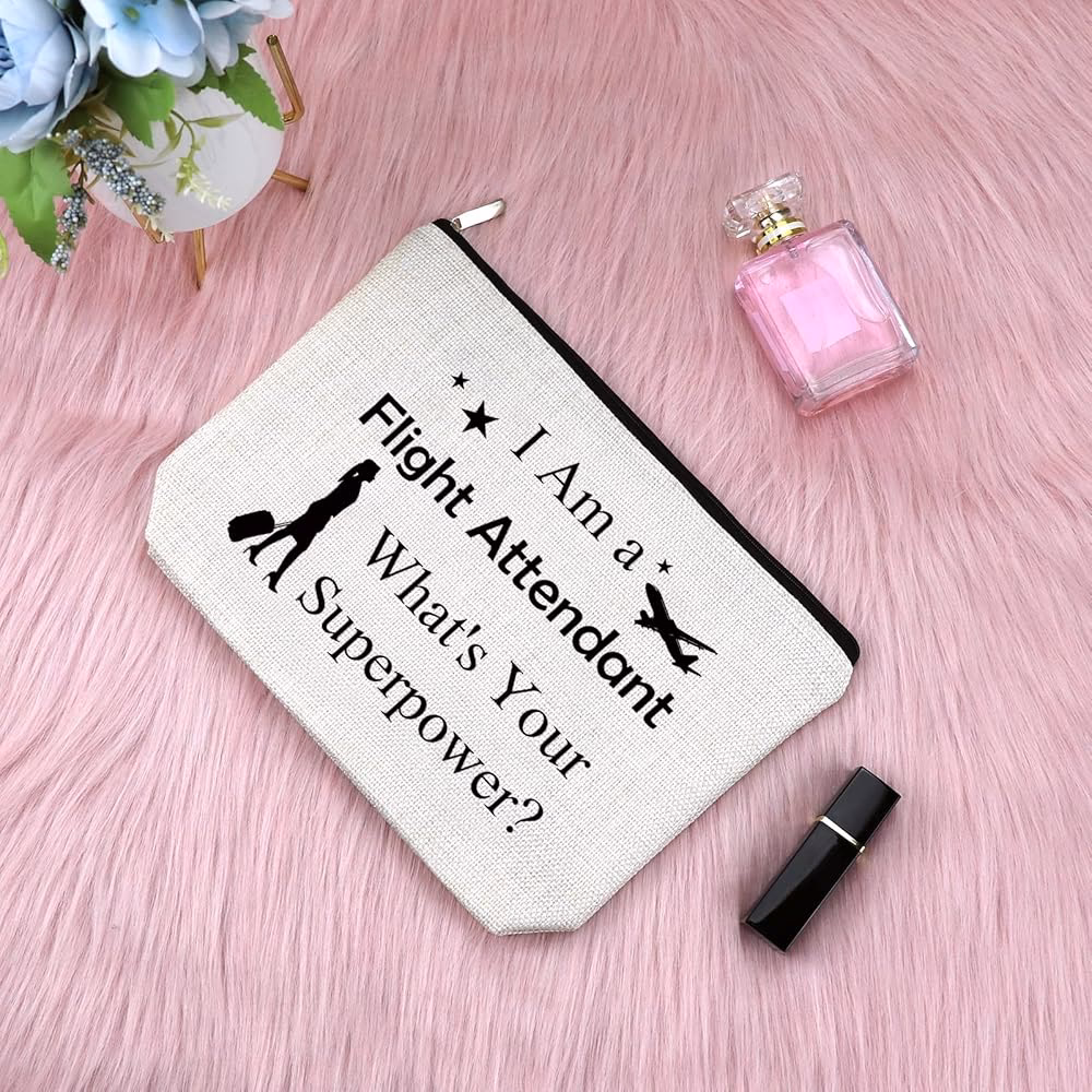 Czy stewardessa może nosić sztuczne rzęsy?