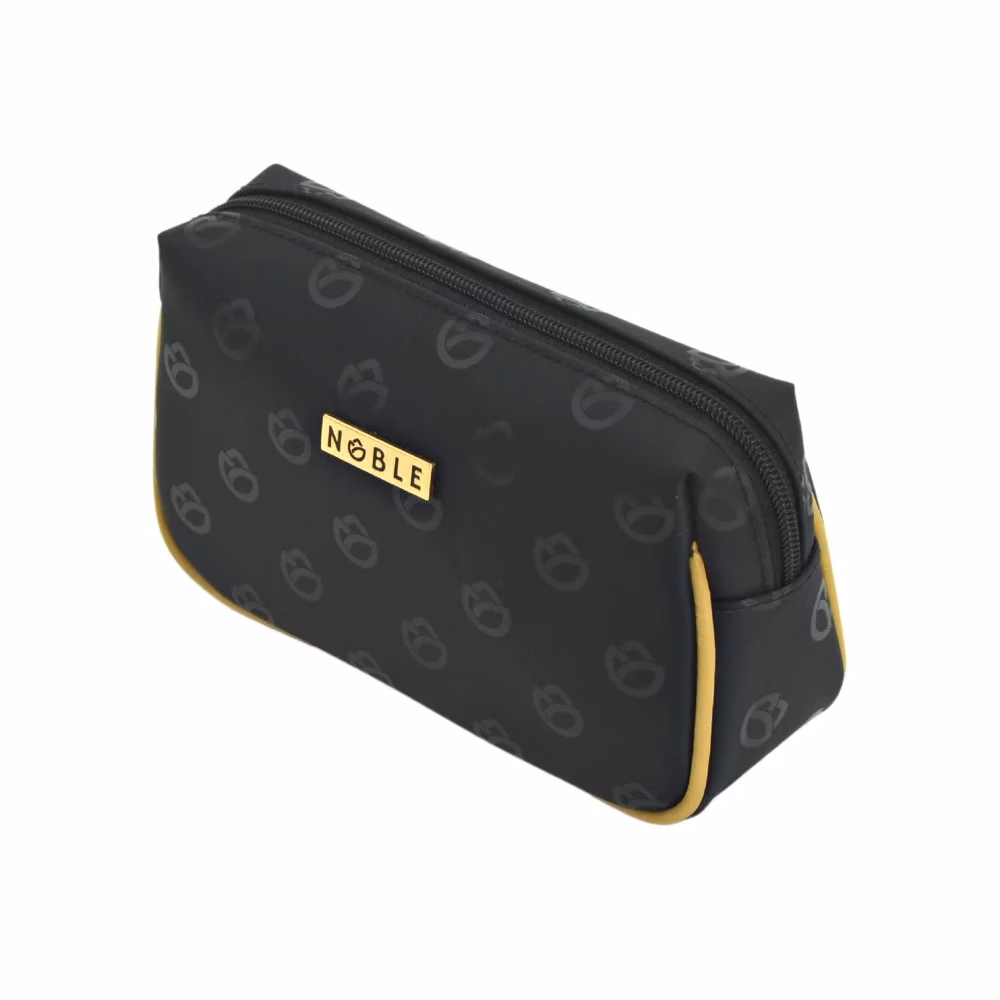 Co włożyć do kosmetyczki do szkoły?