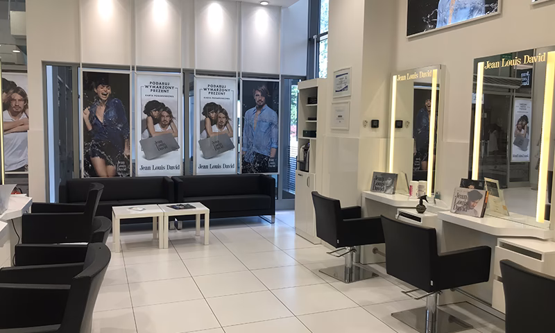 Czy w Galerii Kazimierz jest Monnari?