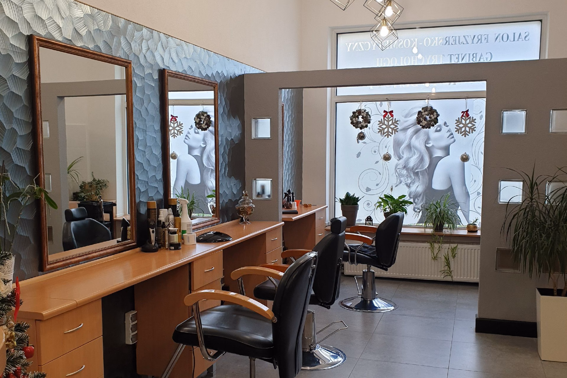 Ile kosztuje strzyżenie damskie w Rzeszowie?