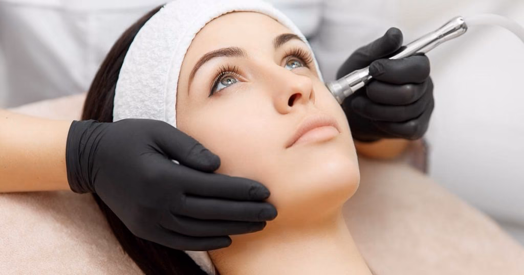 Czy uprawnienia BHP trzeba odnawiać?