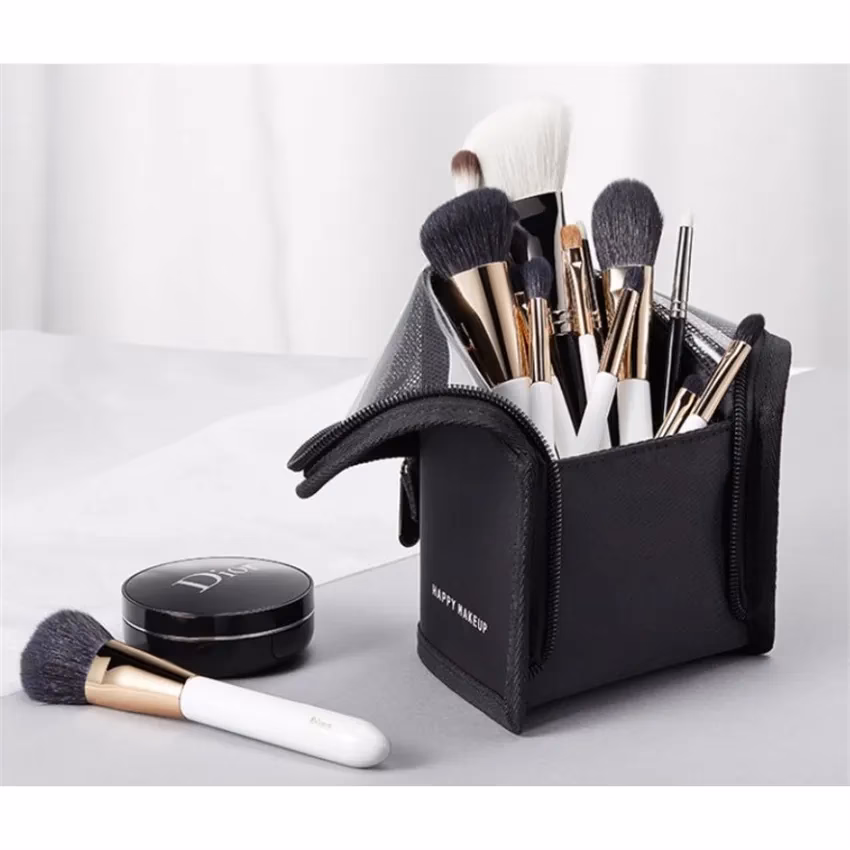 Jak często wymieniać pędzle do makijażu?