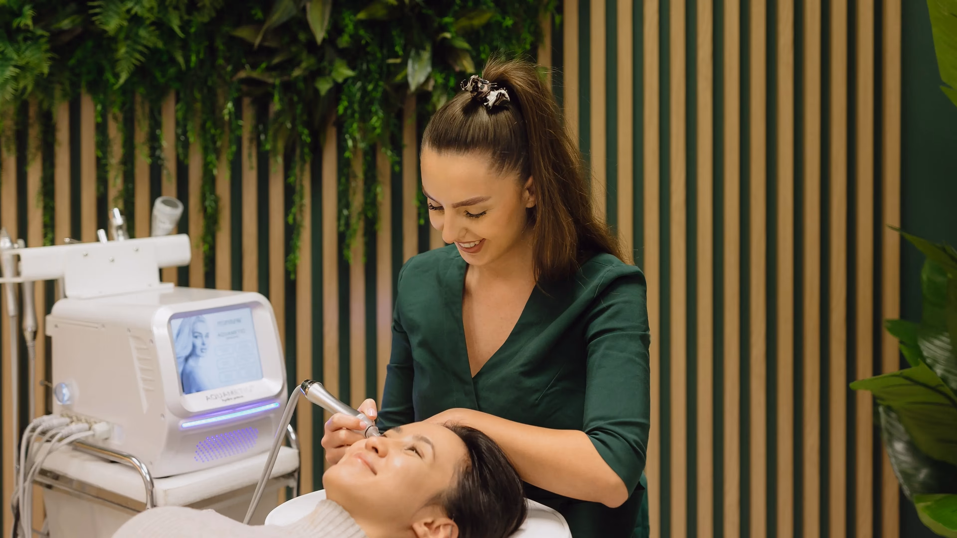 Do jakiego lekarza z trądzikiem na plecach?