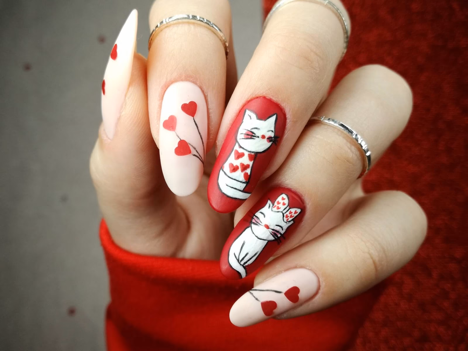 Dlaczego kot wyrywa sobie paznokcie?