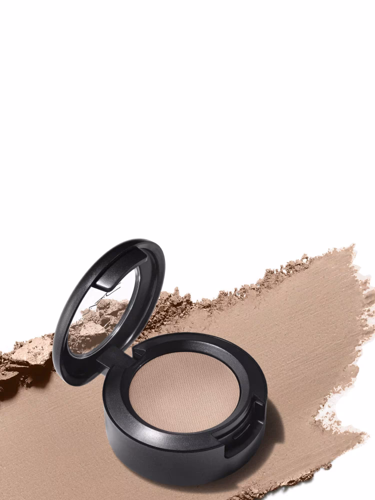 Czy Mac Cosmetics oferuje darmowe próbki?