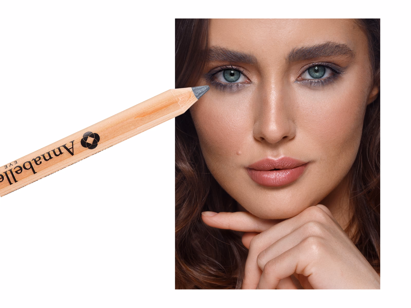 Jaki kolor pasuje do bladej skóry i zielonych oczu?