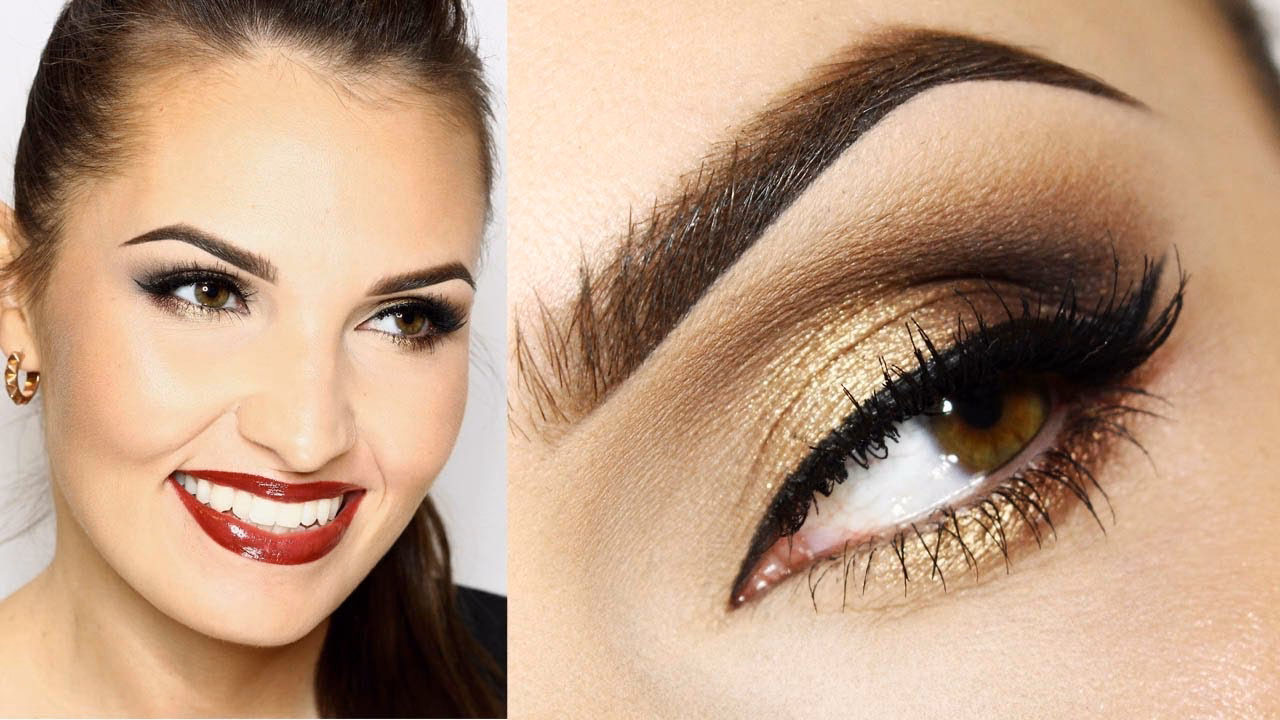 Jak działa ta czarno-złota sukienka?