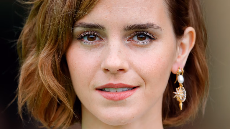 Jakiego korektora używa Emma Watson?