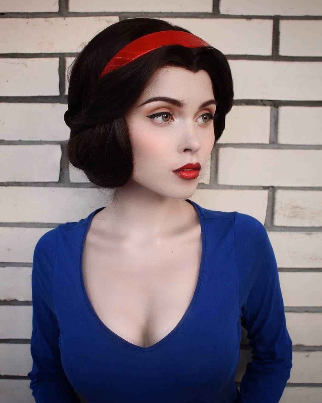 Jak wygląda fryzura królewny śnieżki?