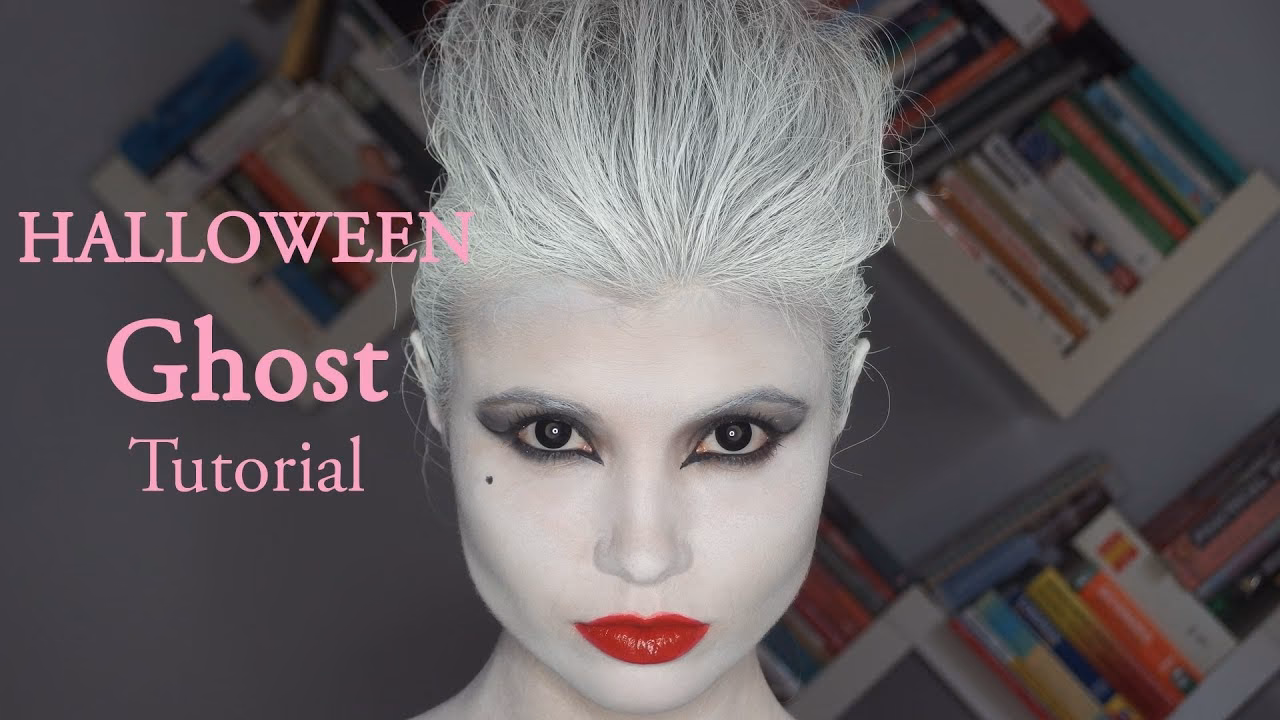 Jak zrobić sobie białą twarz na Halloween?