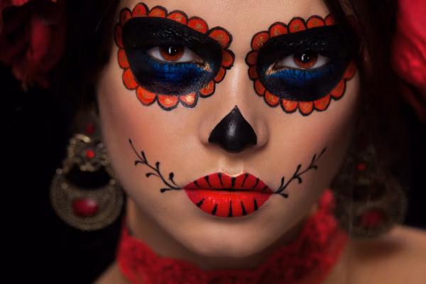 Jak pomalować twarz na Halloween?