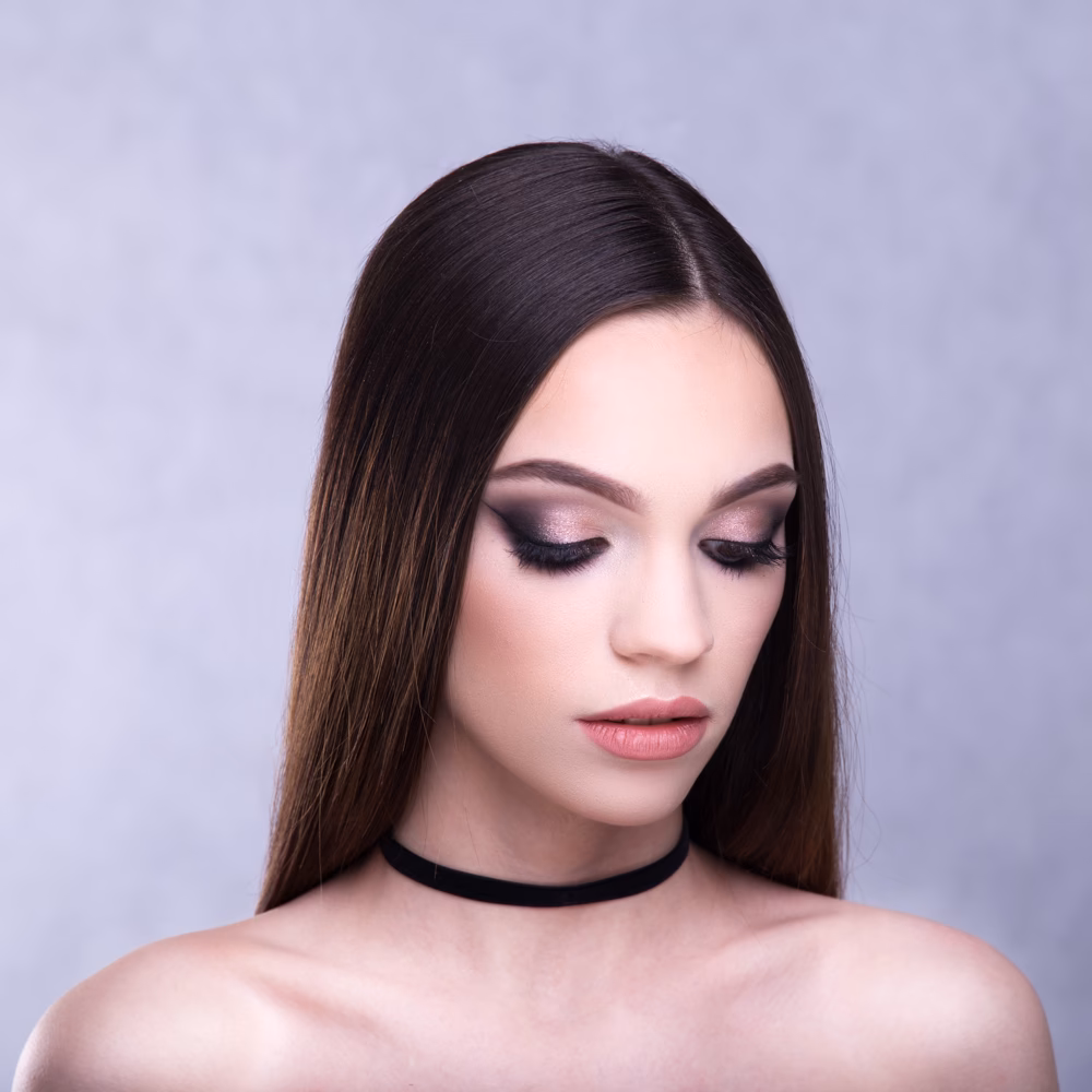 Czy są studia makijażowe?