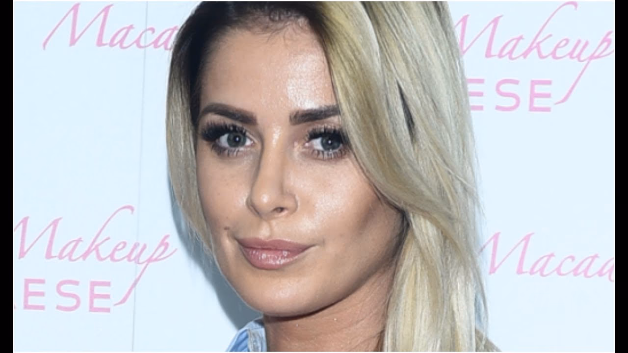 Jak zamaskować opadające powieki?