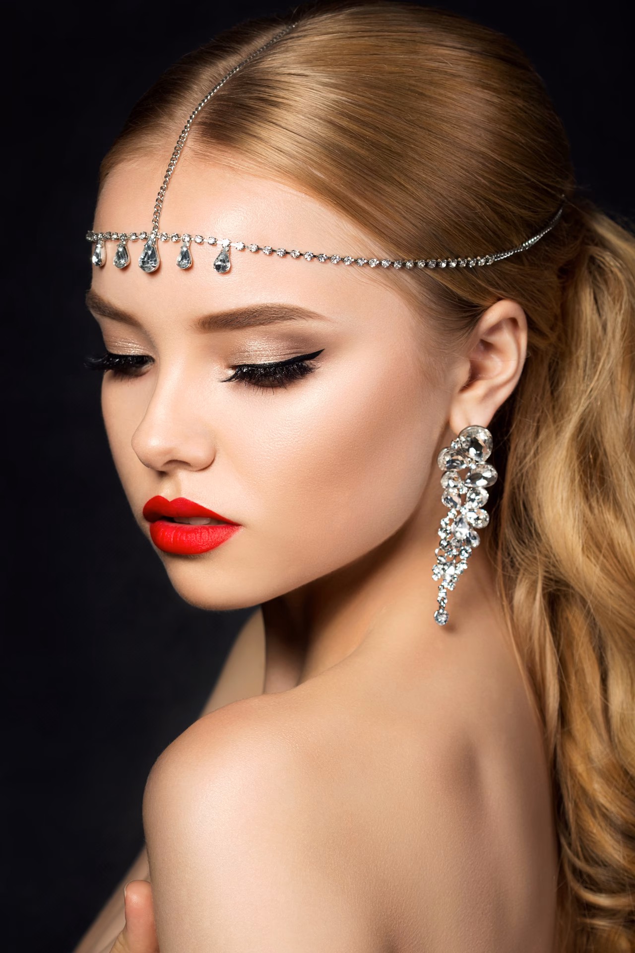 Czy czerwona szminka jest odpowiednia na ślub?