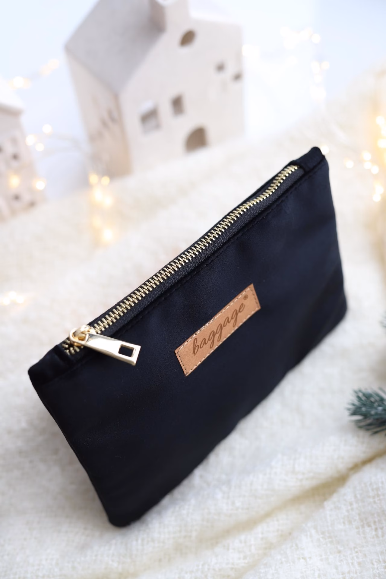 Co nosić w kosmetyczce?