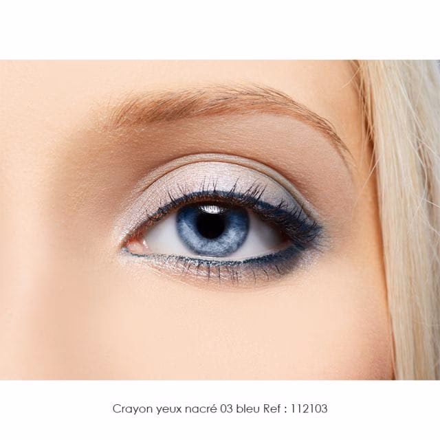 Jaka kredka do oczu jest najlepsza dla niebieskich oczu?