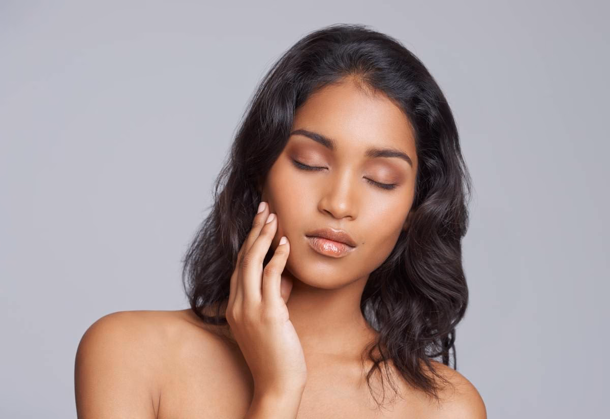 Jakie kolory pasują do cery oliwkowej?