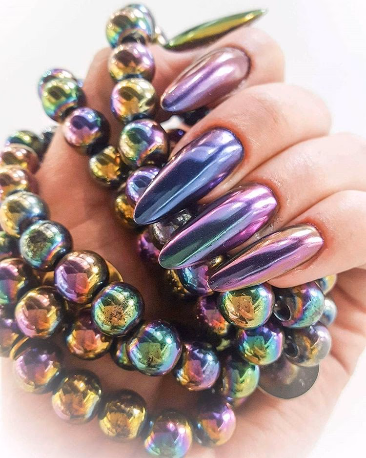 Jak nakładać pyłek kameleon?