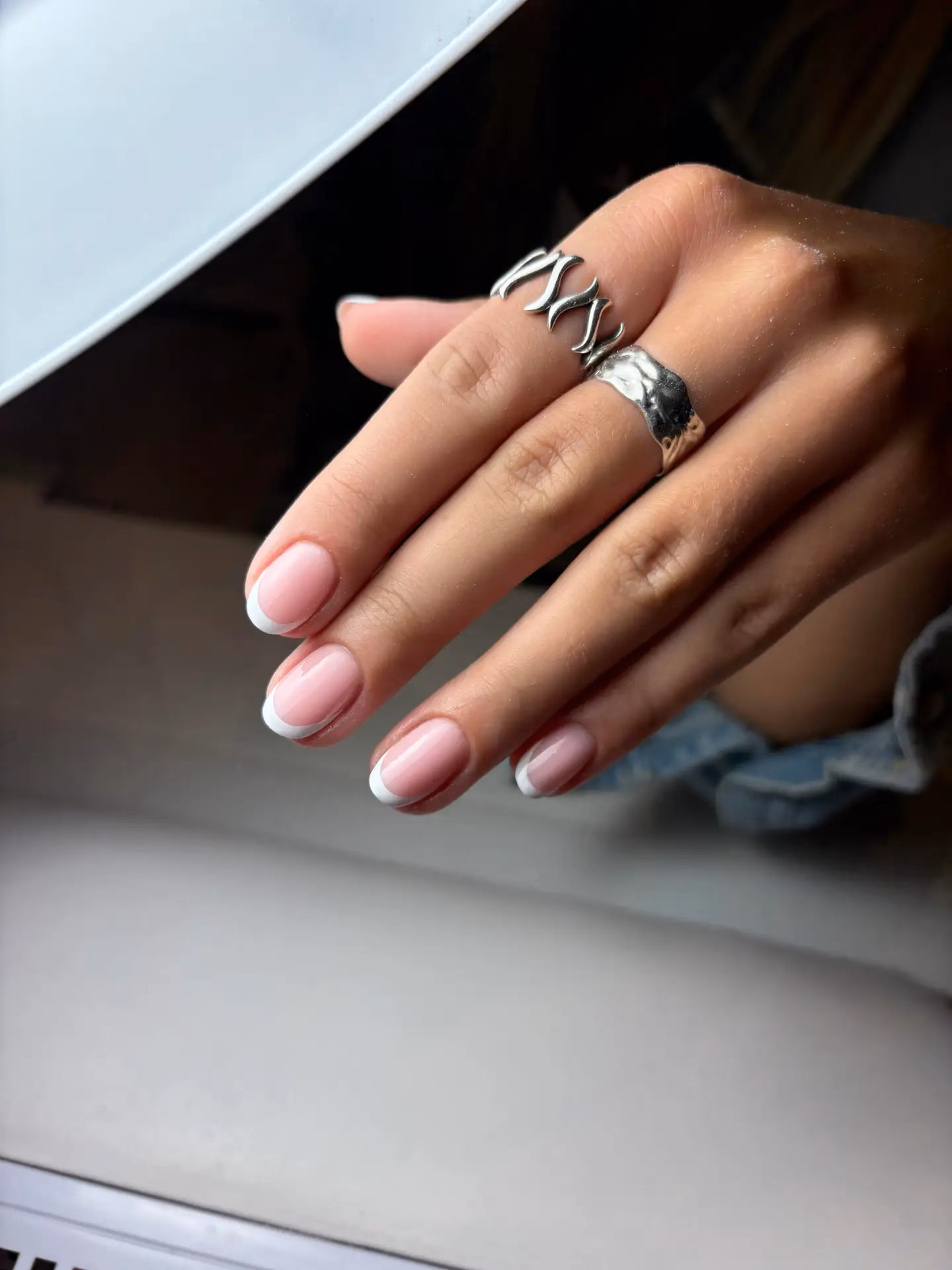 Czy na krótkich paznokciach da się zrobić żele?