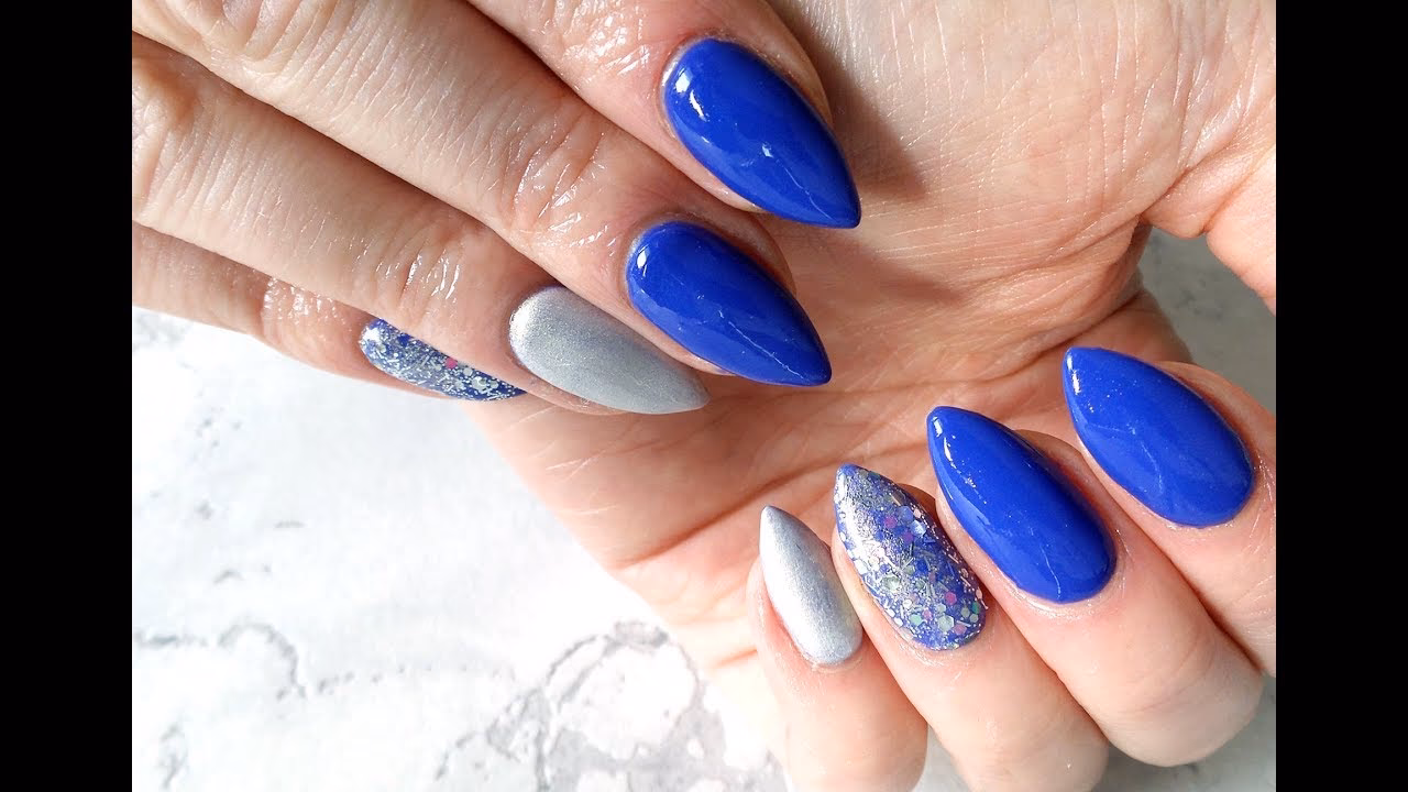 Jaki kolor pasuje do granatu na paznokciach?