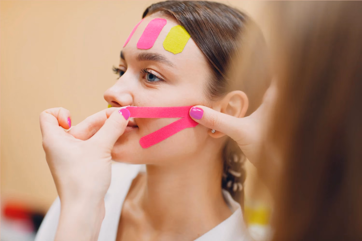 Czy taping twarzy daje efekty?