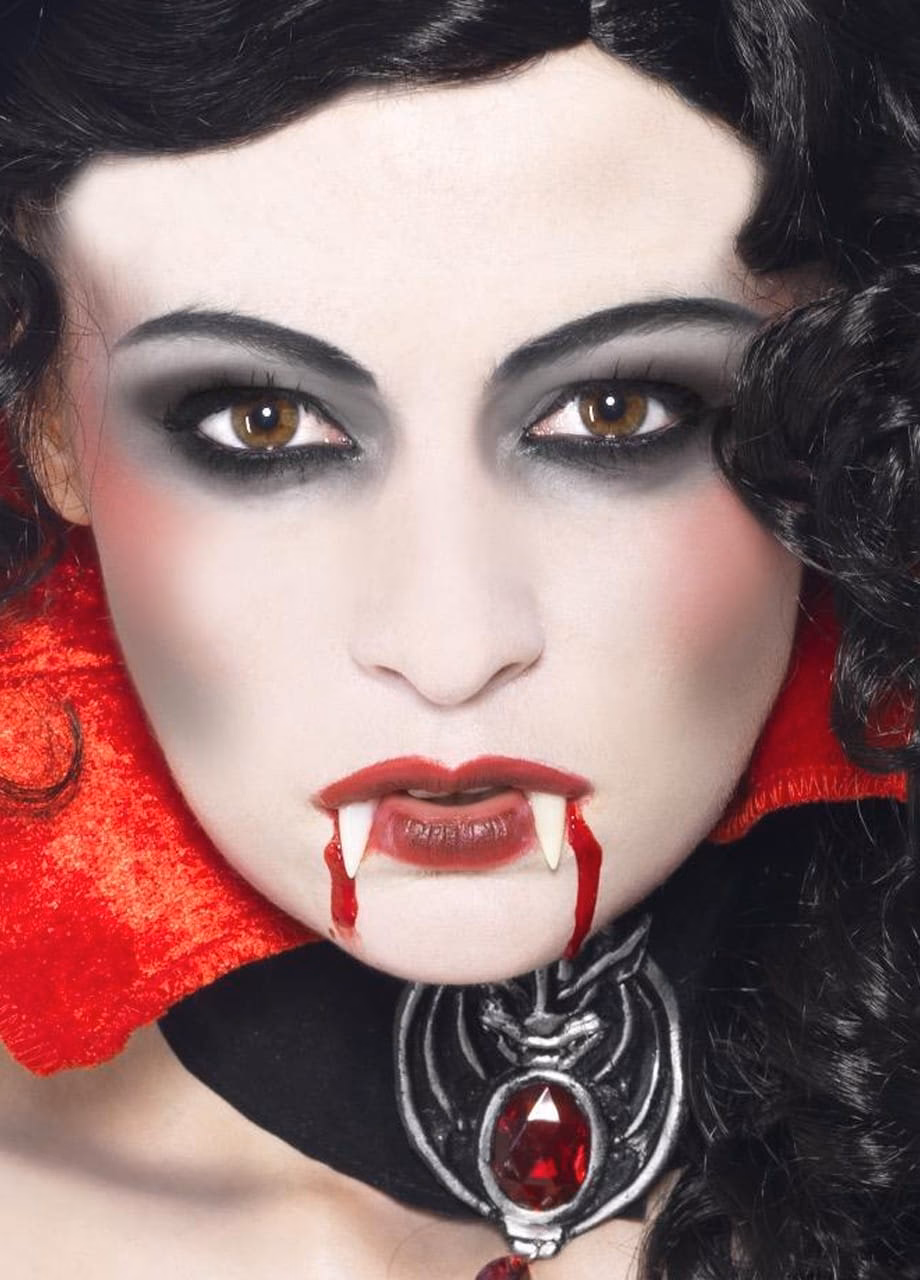 Jak się ubierają wampiry?