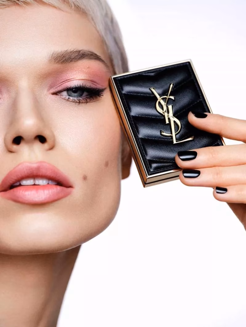 Czy YSL jest drogą marką?