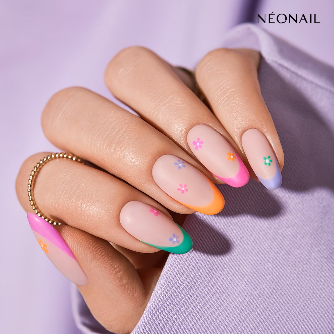 Czy NEONAIL to hybryda?