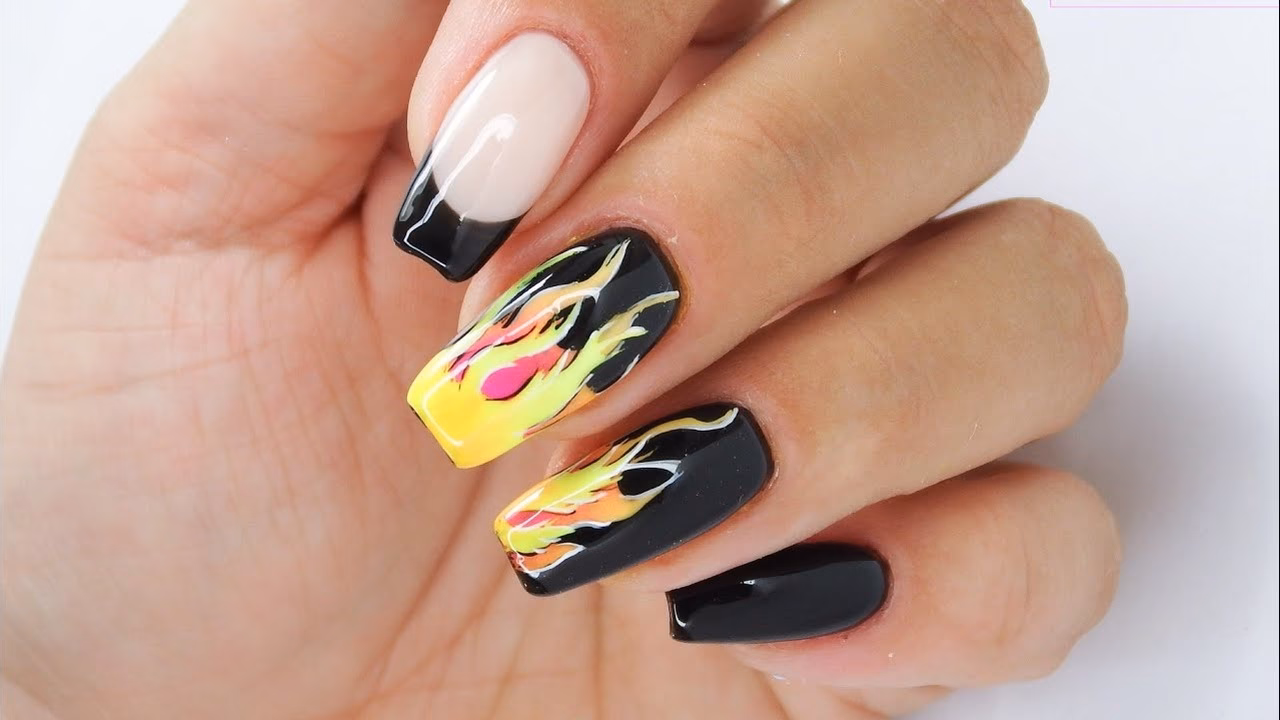 Jak narysować ogień na paznokciach?
