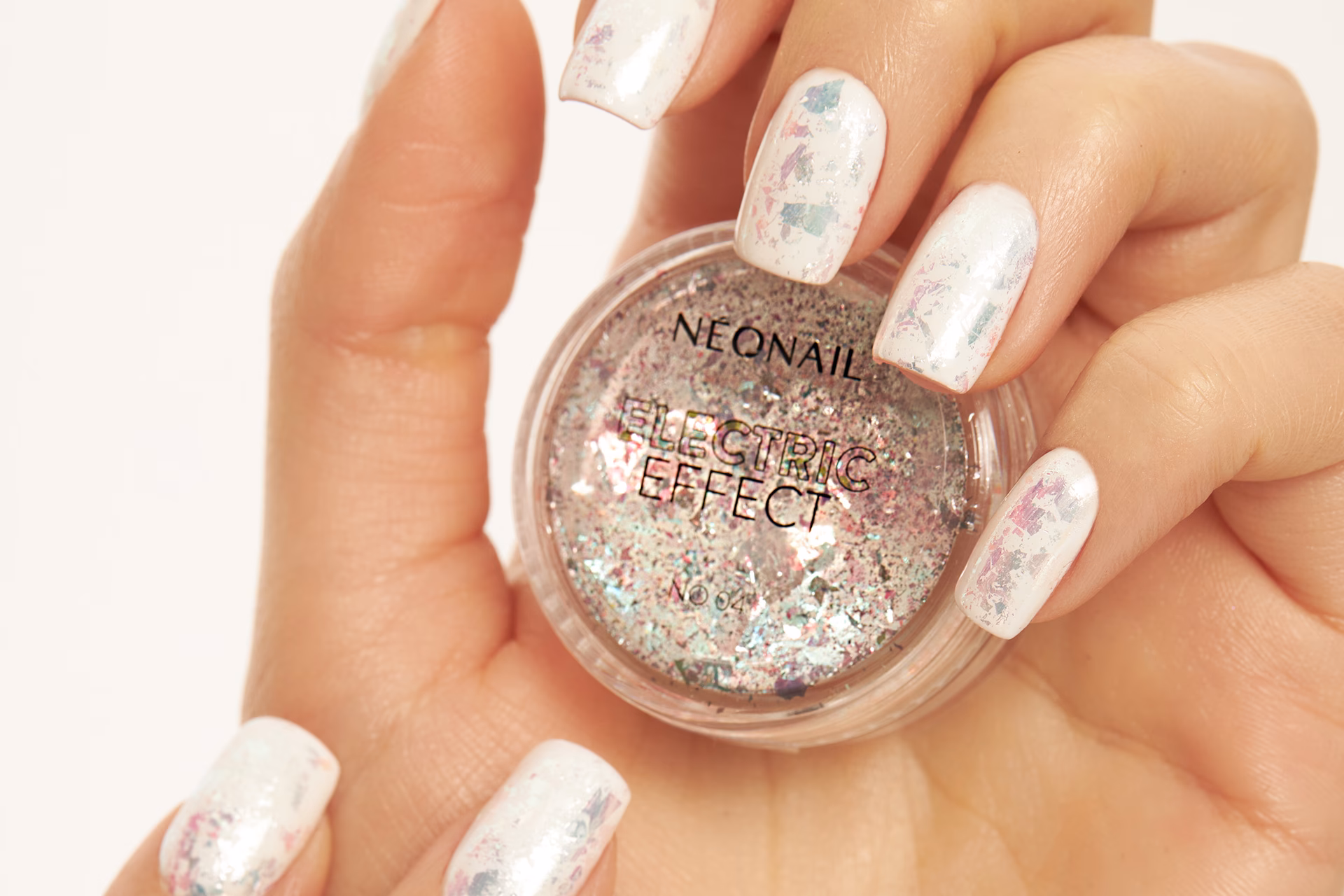 Jak długo proszek akrylowy utrzymuje się na paznokciach?